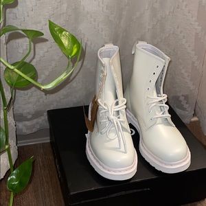 Dr. Martens || 1460 Mono 8-Eye Leather Boot ||